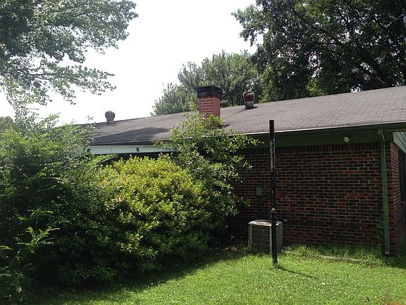 3rd image of 3758 Oak Lake Ln