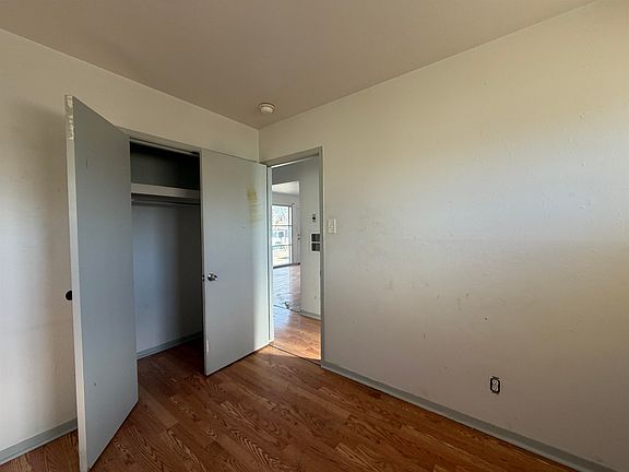 2nd image of 1373 N 25th St