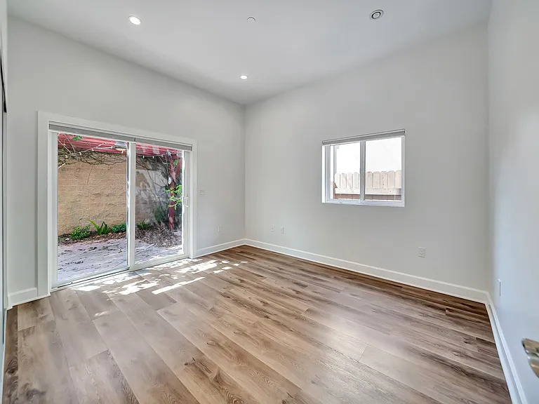 3533 Tuller Ave — Photo 17