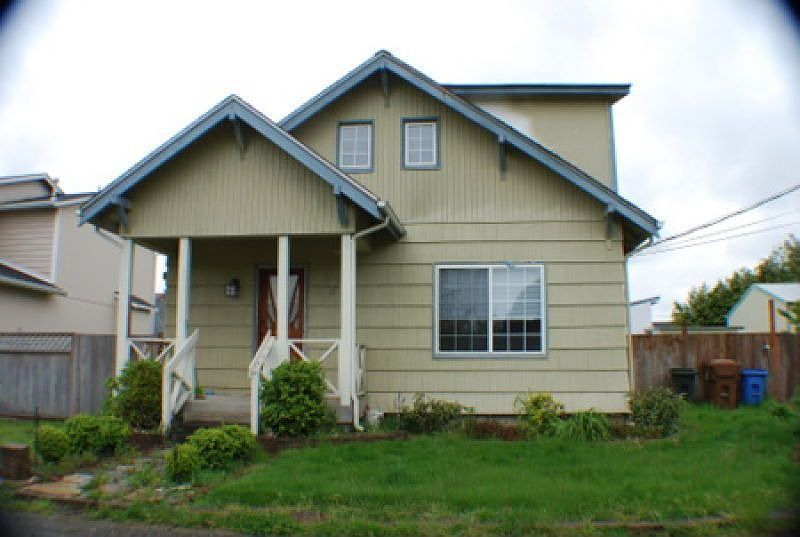 1st image of 4832 E C St