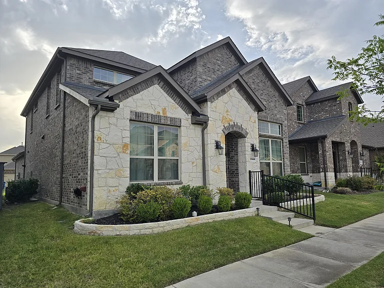 7008 Windmill St — Photo 2
