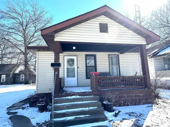 135 N James Ave, Centralia, IL 62801