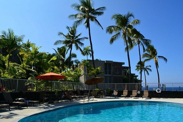 1st image of 75-6016 Alii Dr APT 111