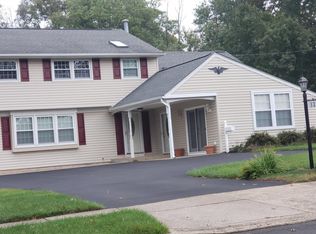 328 Centennial Rd, Warminster, PA 18974