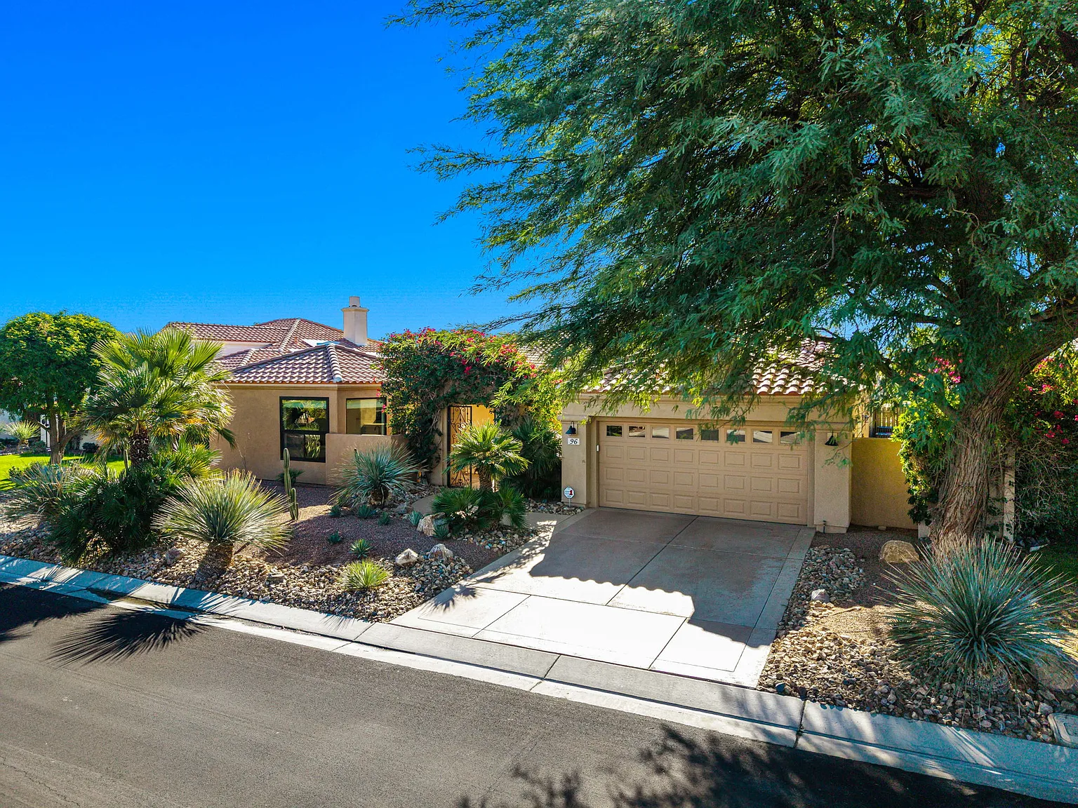 4 bed, 4.5 bath, 3025 sqft, $12,000 — Photo 4