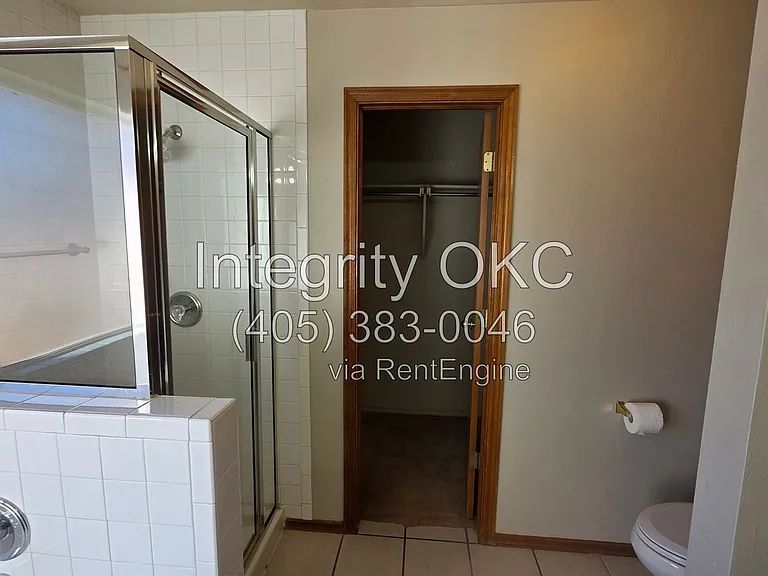 6820 NW 135th Cir — Photo 15