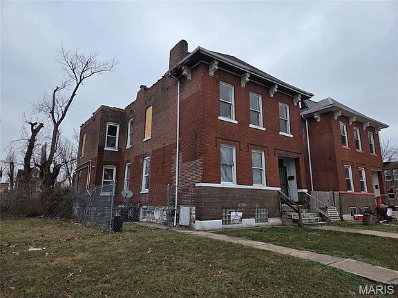 3rd image of 4254 E Saint Louis Ave