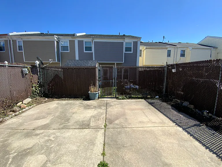 8422 Madison Pl — Photo 101