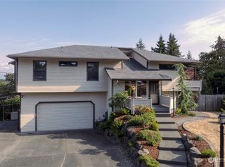 307 S 216th St, Seattle, WA 98198