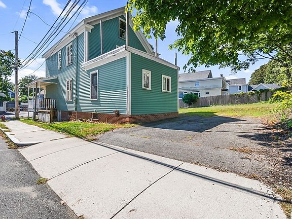 5th image of 26 Oakland St