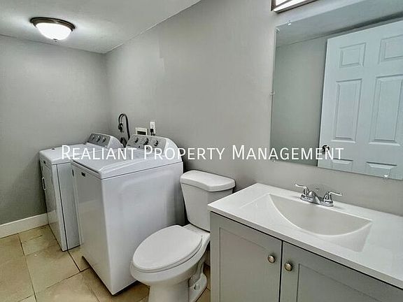 5th image of 1570 Meredith Dr Unit 14