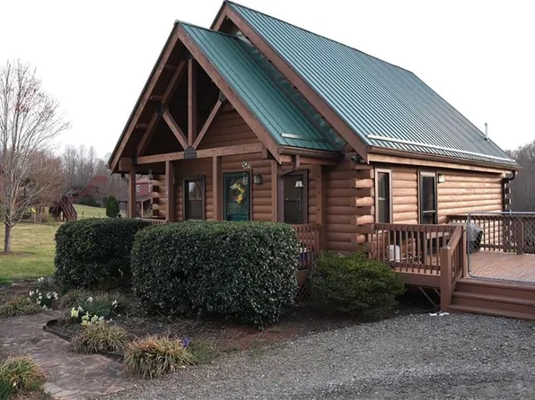 1644 Garner Rd, Yadkinville, NC 27055