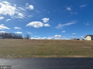 5 Mich Trace Dr, Westminster, MD 21158