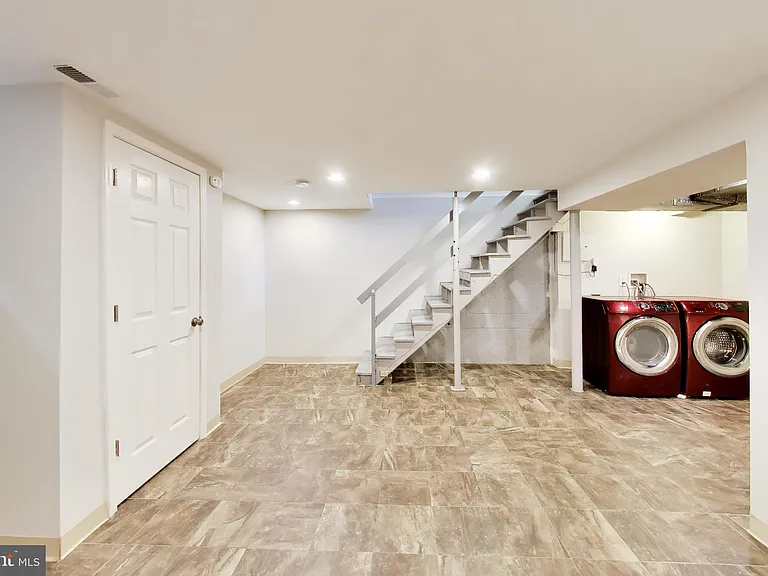 640 Chesapeake St SE — Photo 14