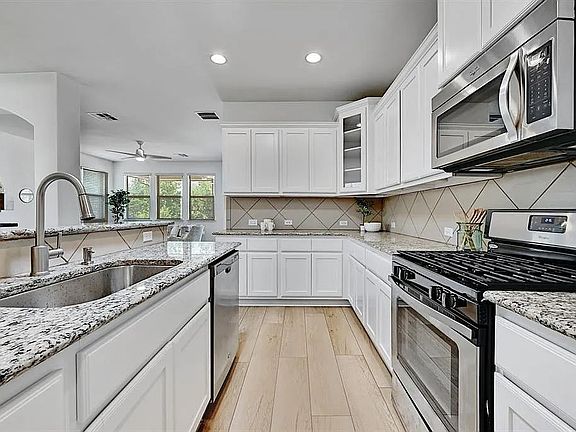 5th image of 9412 Sawyer Fay Ln