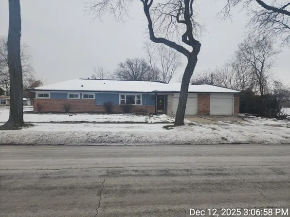 289 Westwood Dr, Park Forest, IL 60466
