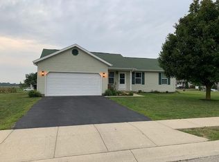219 Fence Row Ln, South Charleston, OH 45368