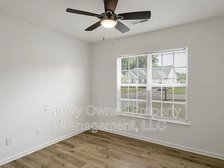 5208 Copley Cir — Photo 19