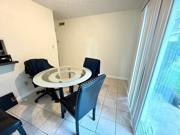2020 Continental Ave #123 — Photo 2