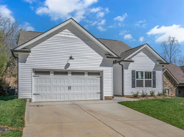 104 W Quail Hollow Way, Dickson, TN 37055