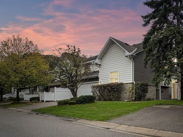 8349 Kimball Dr, Eden Prairie, MN 55347