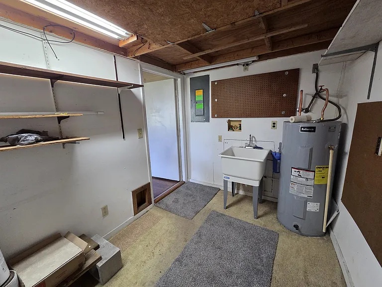 Storage / Cart room