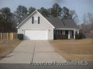 195 Moorea Dr, Raeford, NC 28376