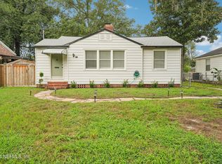 1632 CHARON Road, Jacksonville, FL 32205