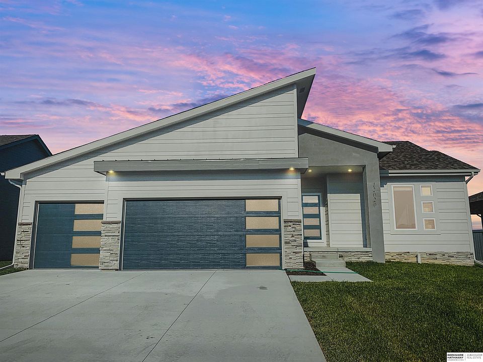 1st image of 2916 N 166th St