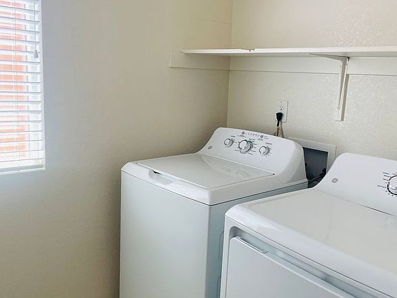 5th image of 2912 Portage Way