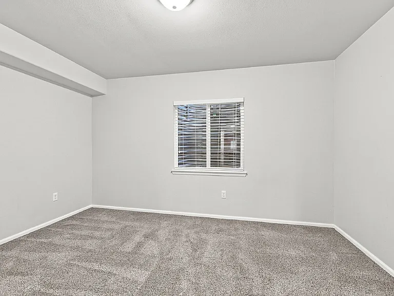 3255 Heather Glen Dr — Photo 23