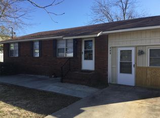 900 Shirley Ave, Douglas, GA 31533