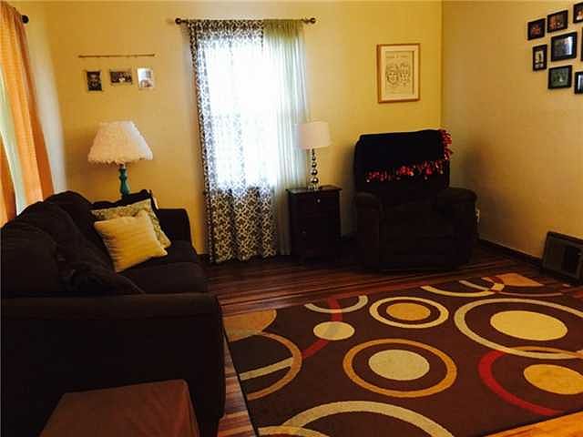 1st image of 209 Orville Dr