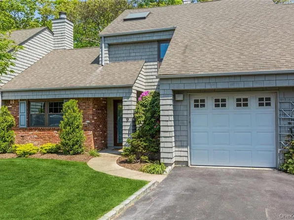 9 N McConnell Ave, Bayport, NY 11705