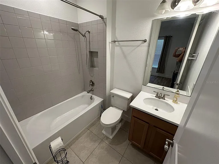 1355 Zeek Ridge St — Photo 8