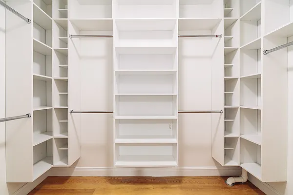 Rented by REAL New York | media 19