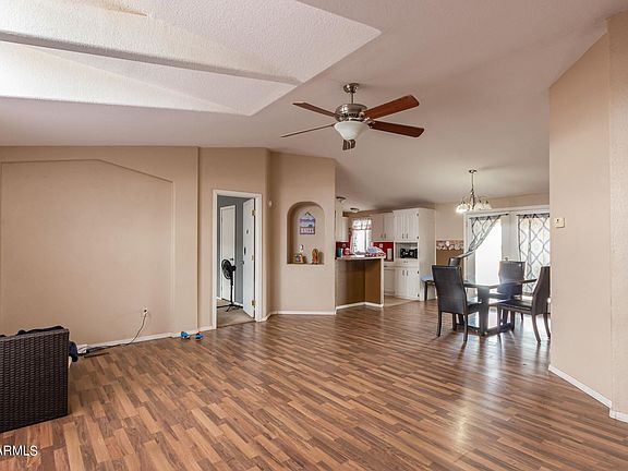 5th image of 44156 W Peters Ave
