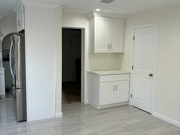 11721 Shoshone Ave — Photo 15