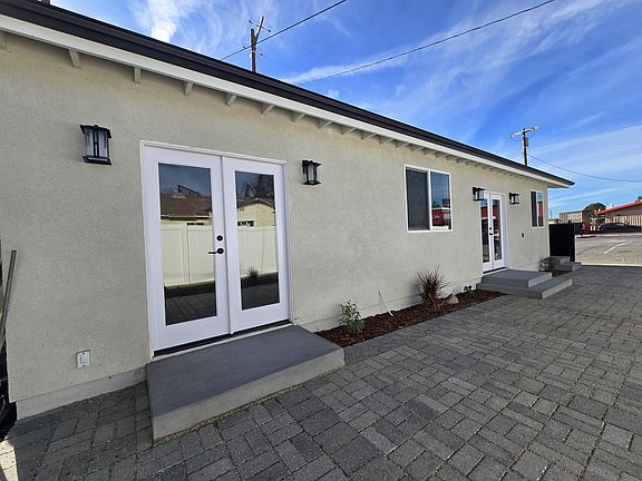 2nd image of 12036 Roscoe Blvd