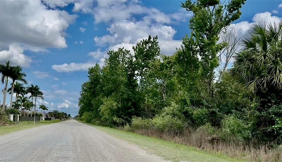 1st image of 720 Shady Hollow BLVD W