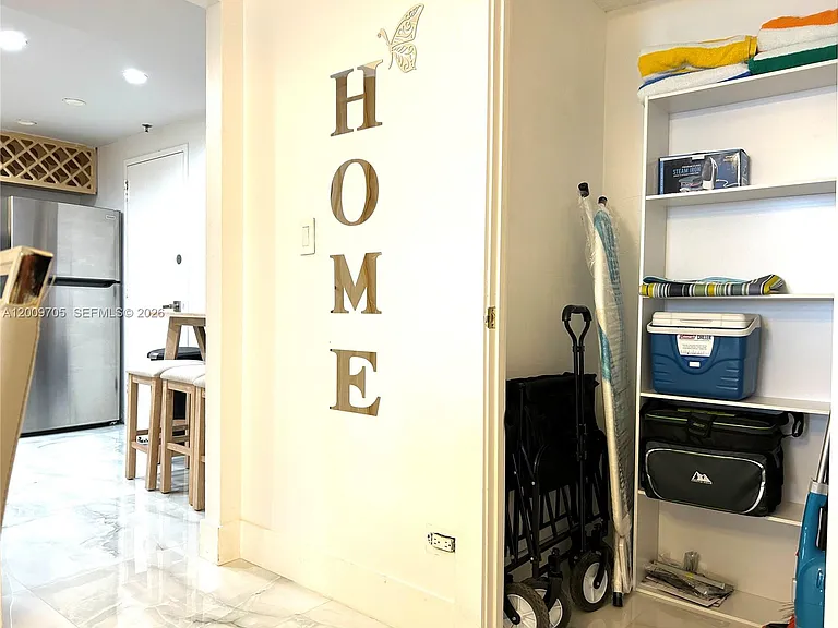 6039 Collins Ave #1507 — Photo 22