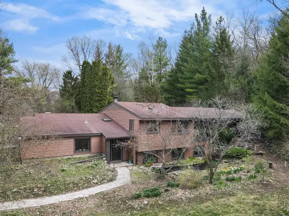 4508 Oak Valley Road, Cross Plains, WI 53528