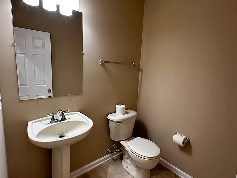 9570 Linnett Hill Dr — Photo 24