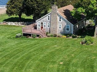 14 Pokanoket Trl, Warren, RI 02885