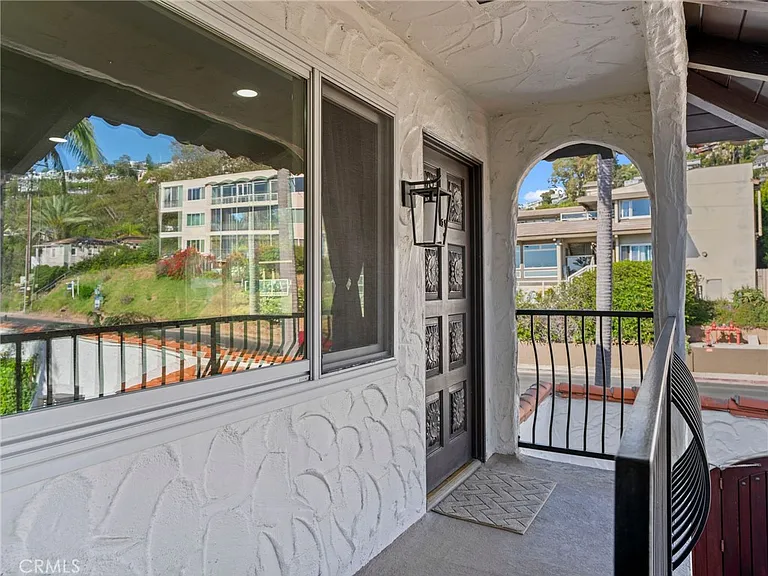 2175 S Coast Hwy — Photo 43