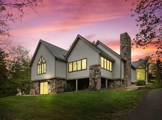 6918 Woodcroft Ln, Fort Wayne, IN 46804