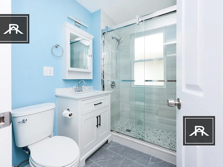 17 Saunders St #15 — Photo 11