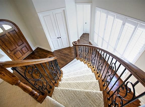 3rd image of 5608 Malone Dr