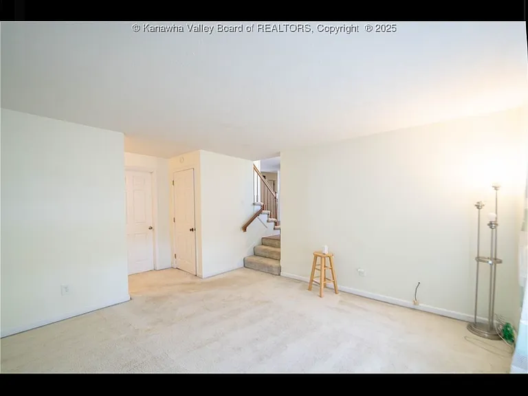 5323 Stephen Way — Photo 4