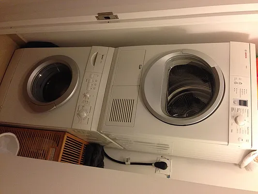 Rented by Luxus Manhattan Realty | media 35